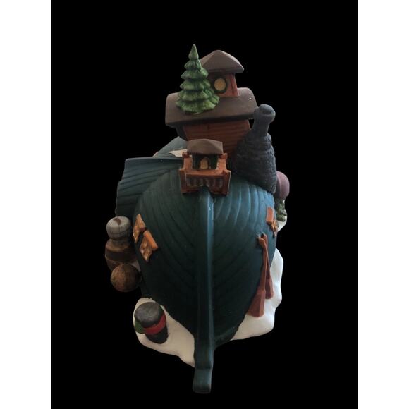 Dept. 56 Dickens Village David Copperfield Peggotty's Seaside Cottage 5550-6 Box - Picture 4 of 7